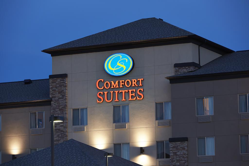 Comfort Suites Saskatoon Exterior photo