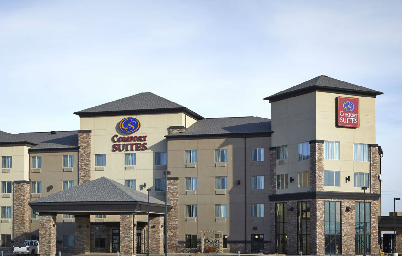 Comfort Suites Saskatoon Exterior photo